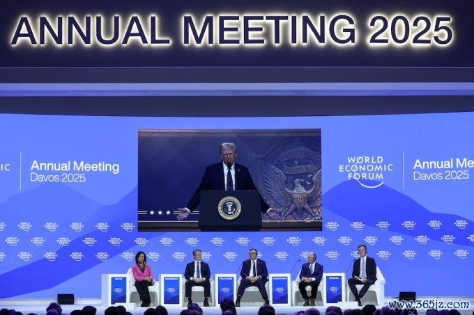 Tổng thống Mỹ Donald Trump trong bài phát biểu tại WEF Davos ngày 23/1. Ảnh: Reuters